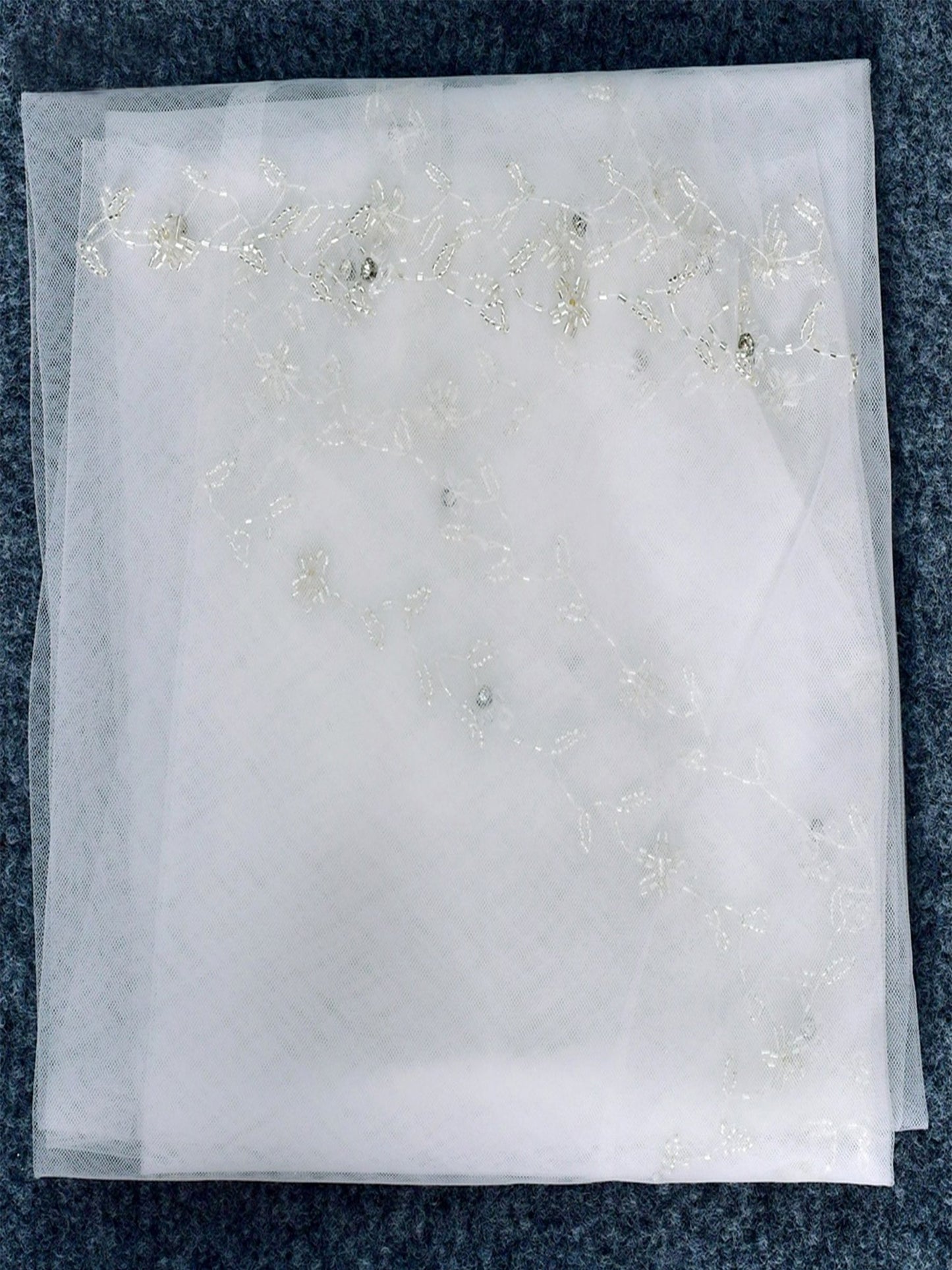 Elegant Simple Handmade Floral Pearls Long Bridal Veil, V127