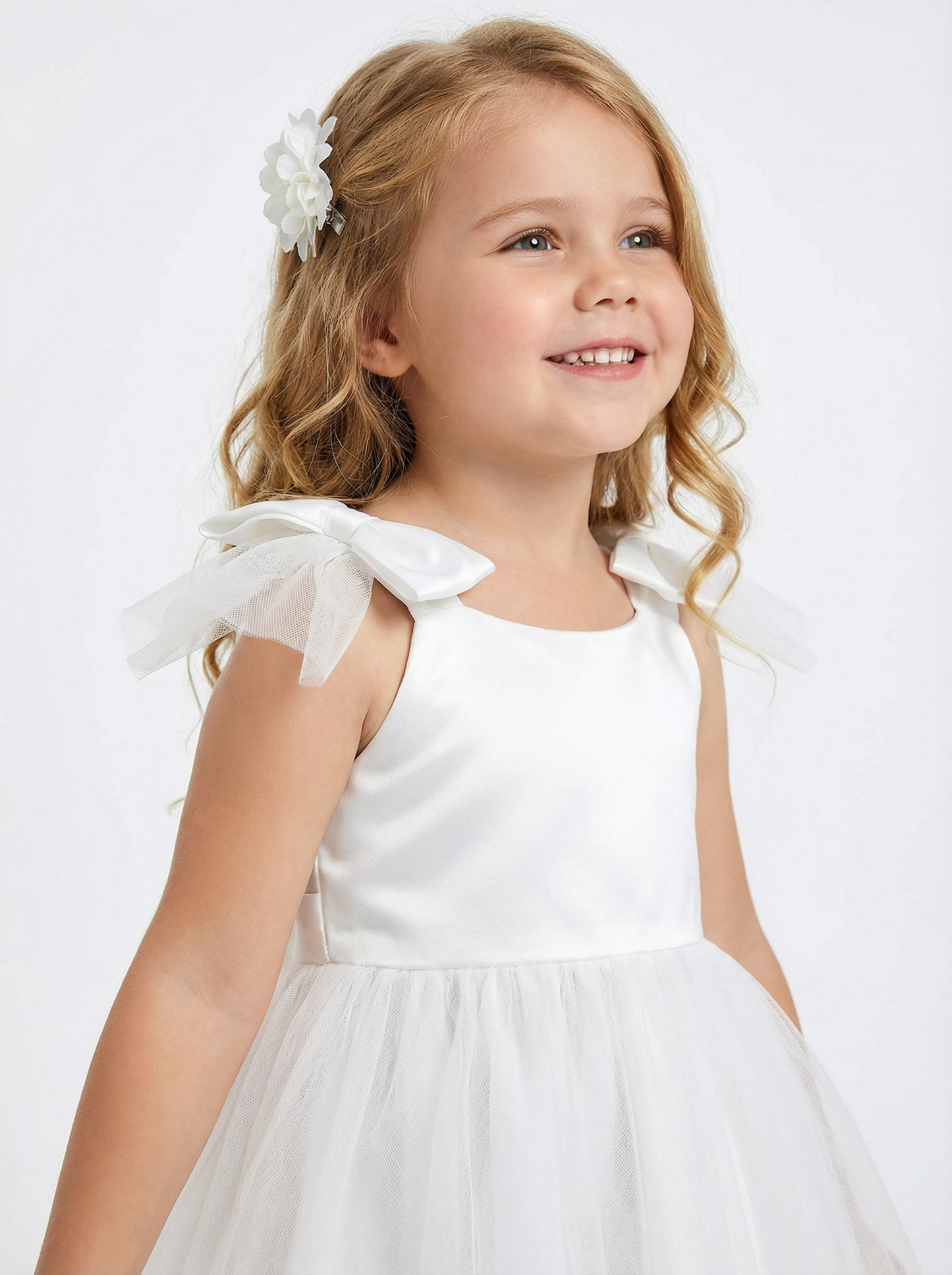 Elegant Tulle Flower Girl Dress with Soft Bow Shoulders Lace Bodice Flower Girl For Wedding Party Gowns