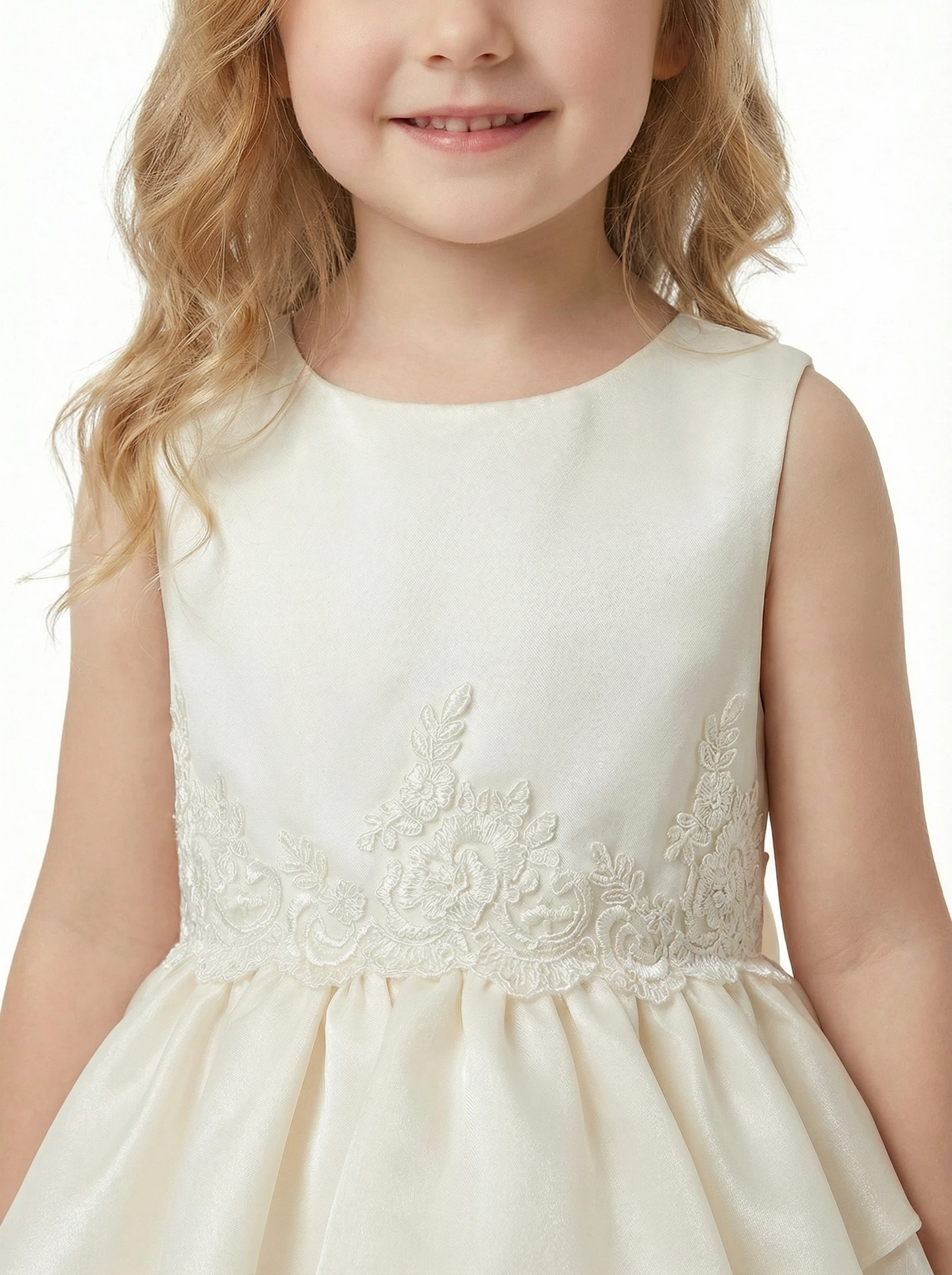 Elegant Lace Flower Girl Dress with Sleeveless Bodice and Flowing A-Line Skirt