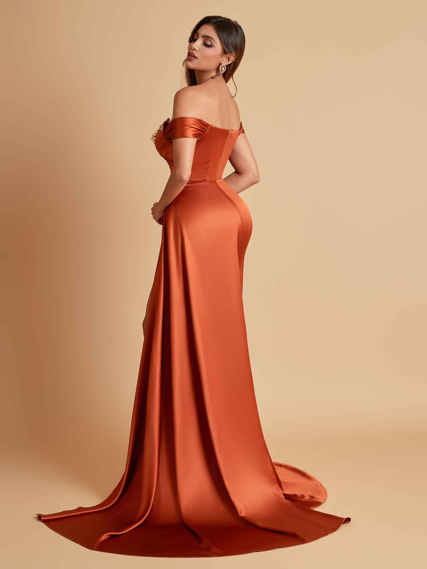 Gorgeous Soft Satin V-neck Off-the-Shoulder Side-Slit Mermaid Bridesmaid Dresses