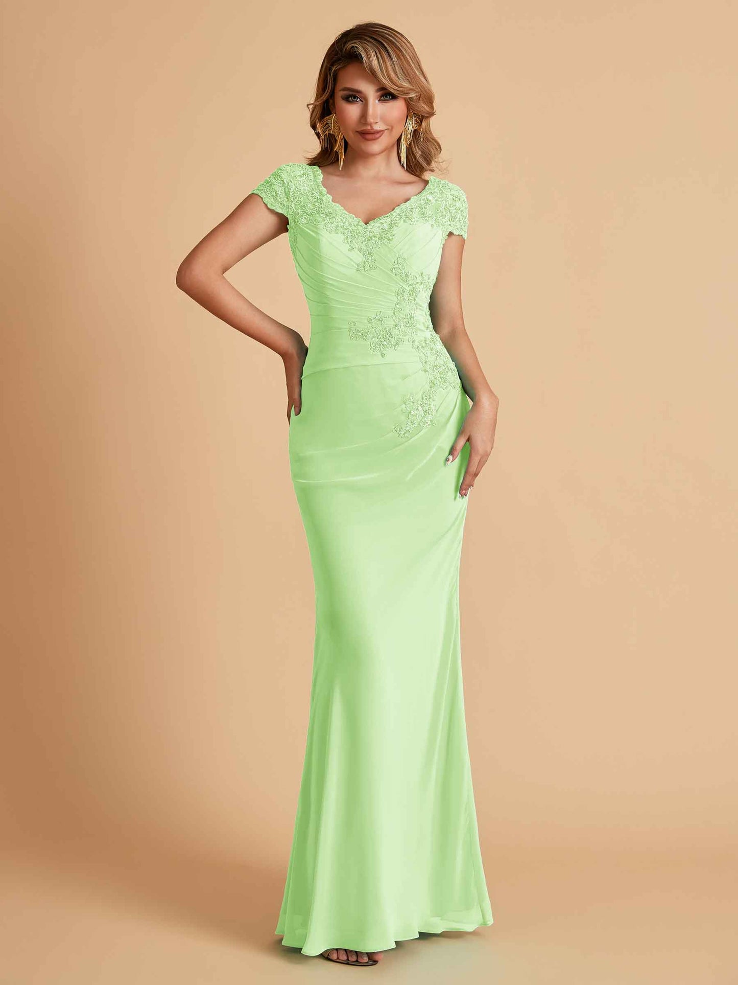 Elegant Mermaid Chiffon Cap Sleeves V-Neck Mother of the Brides Dresses Online