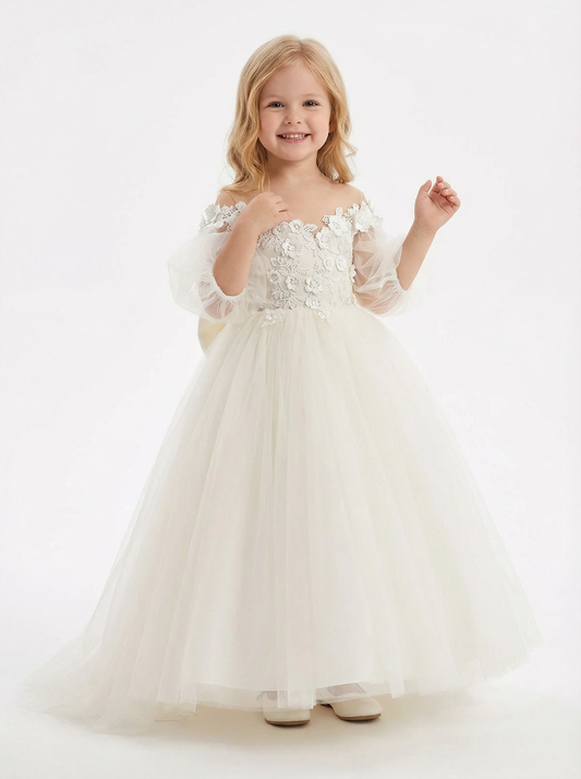 Off-the-Shoulder Puff-Sleeve Flower Girl Gown Floor-Length A-Line Tulle Dress with 3D Lace Appliqu¨¦s Oversized Bow & Train for Wedding Ceremonies
