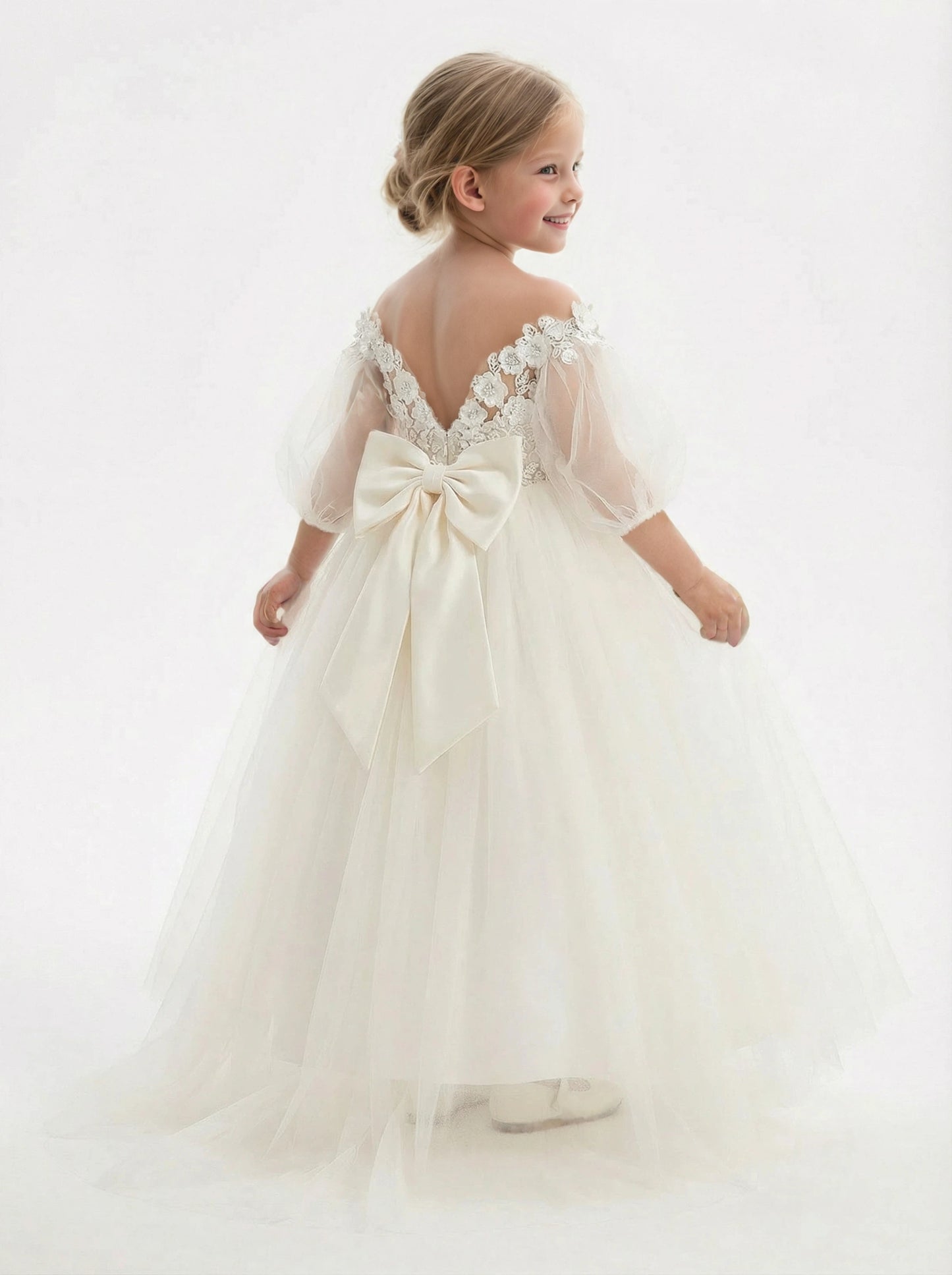 Off-the-Shoulder Puff-Sleeve Flower Girl Gown Floor-Length A-Line Tulle Dress with 3D Lace Appliqu¨¦s Oversized Bow & Train for Wedding Ceremonies