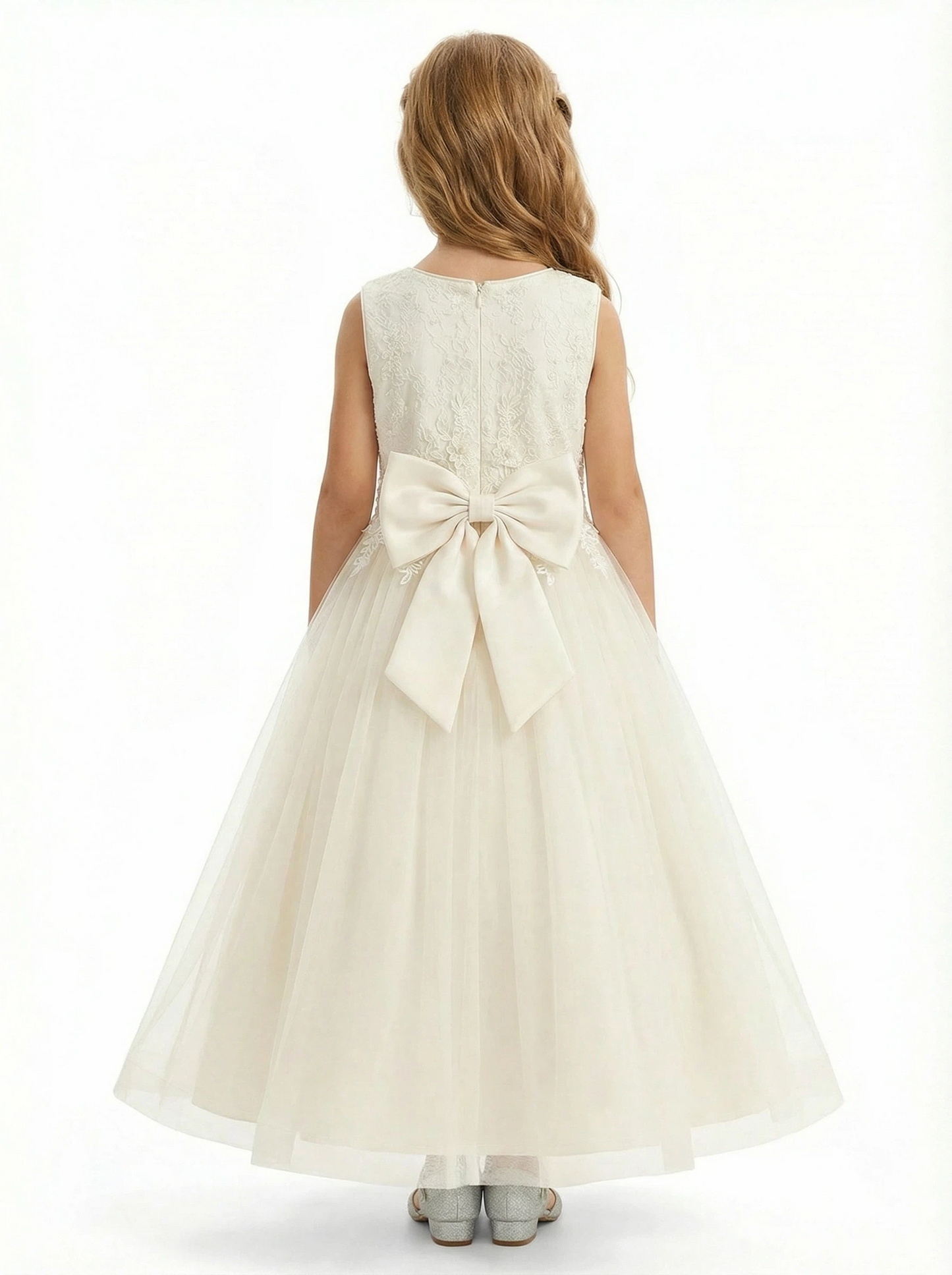 Sleeveless Round-Neck Flower Girl Gown Tulle Dress with Pearl Embellishments & Lace Appliqu¨¦s for Wedding Ceremonies
