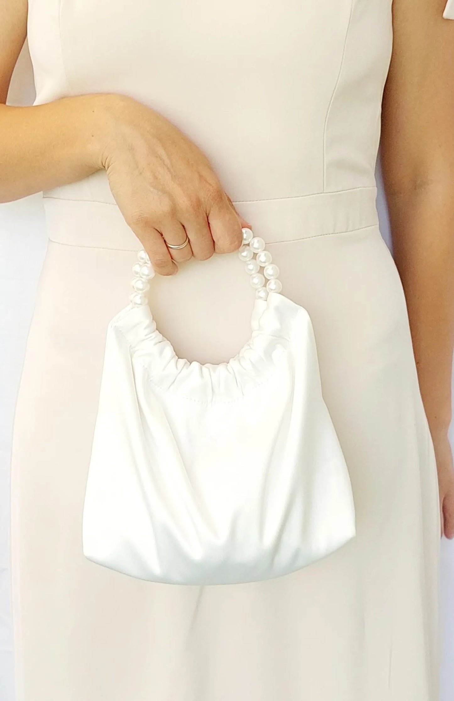 Bridesmaid Handbag Satin Evening Clutch Elegant Wedding Accessory Bridal Shower Pearl Bag Chic Handbag