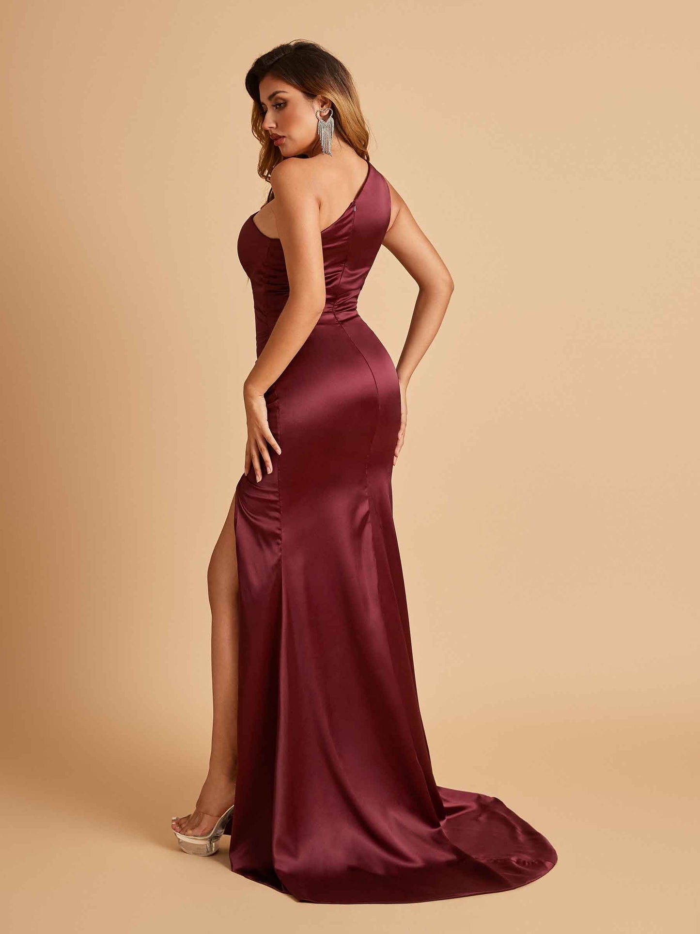Sexy Satin Key Hole Bridesmaid Dresses One Shoulder Key Hole Floor Length Sheath For Sale