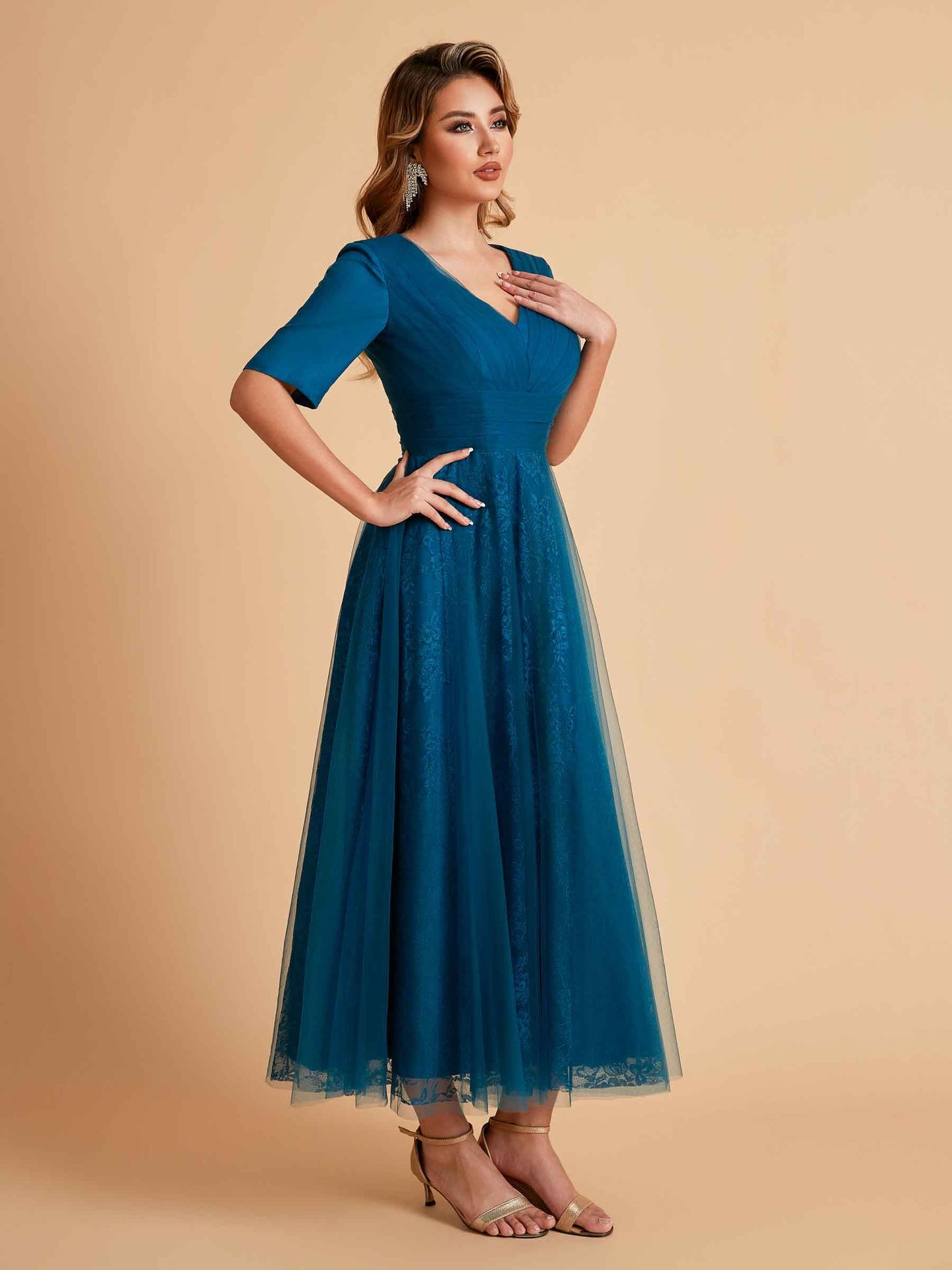 Elegant A-line Half Sleeves V-neck Mother of the Brides Dresses Online