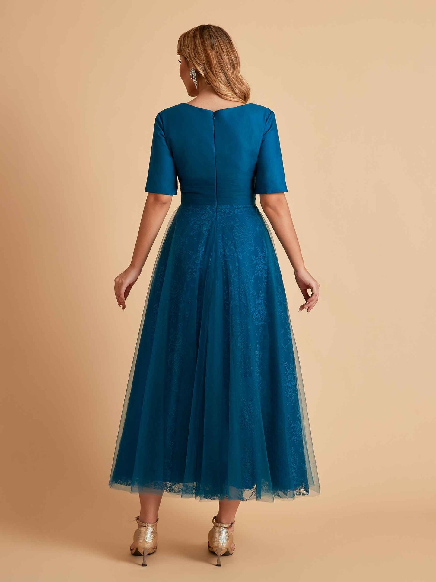 Elegant A-line Half Sleeves V-neck Mother of the Brides Dresses Online