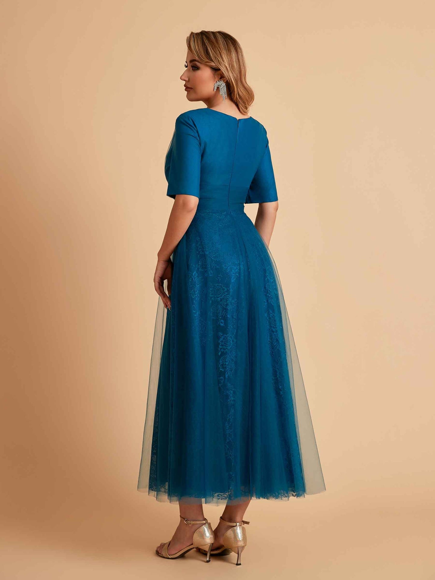 Elegant A-line Half Sleeves V-neck Mother of the Brides Dresses Online