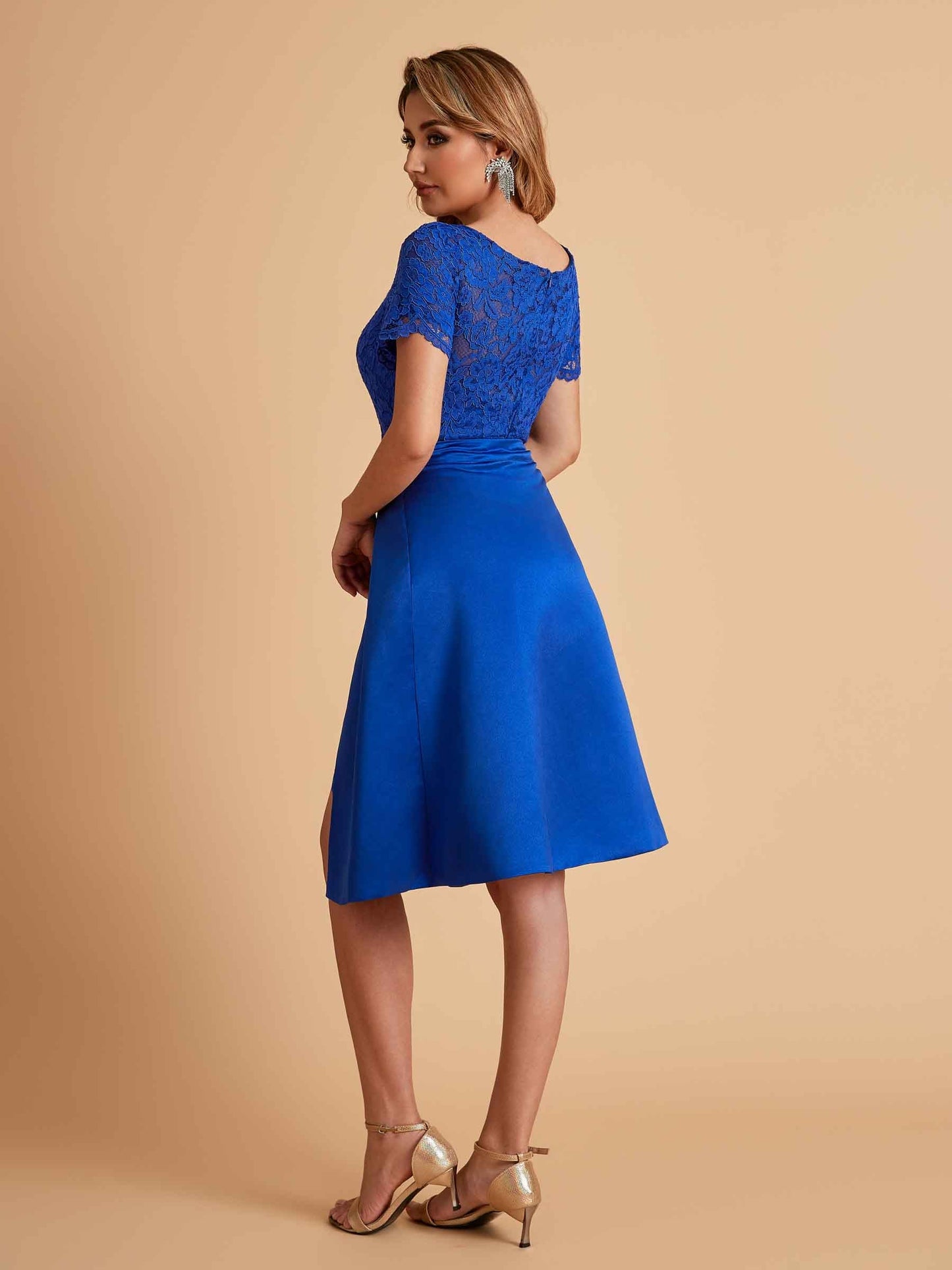 Elegant A-line Short Sleeves Jewel Knee Length Mother of the Brides Dresses