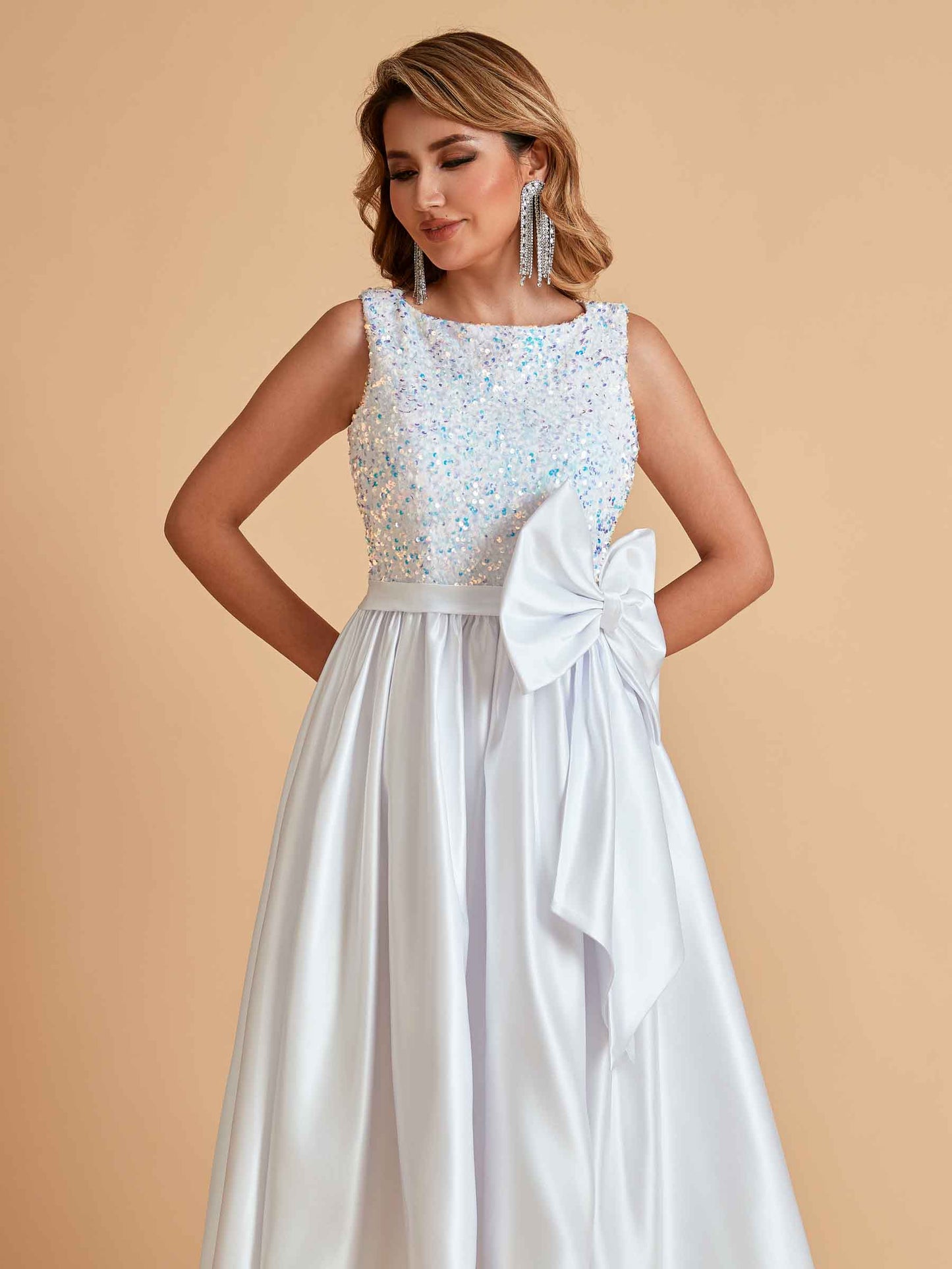 Sparkly Satin Sleeveless Pleats A-line Bridesmaid Dresses High-Low